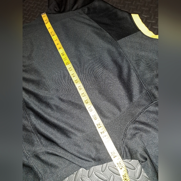 2013 IIHF Nike Team Canada Nike Live Strong hockey jersey - Picture 8 of 10